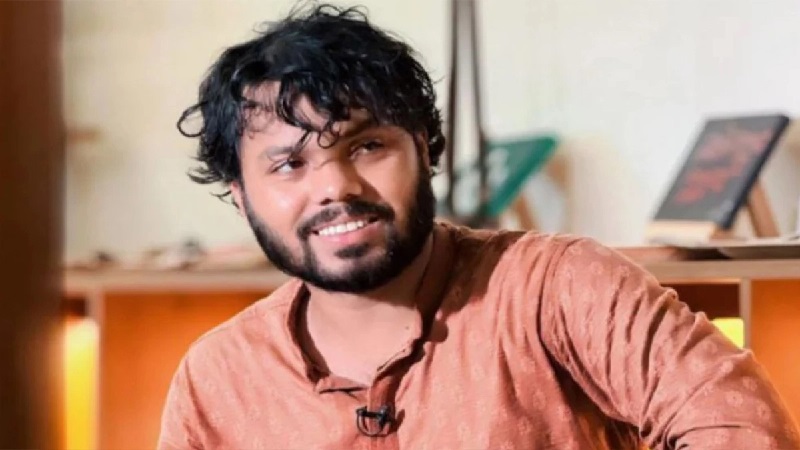মুহূর্তেই ভাইরাল শহীদ ওসমান হাদির স্ত্রীর ফেসবুক পোস্ট